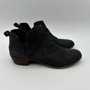 BP. Size 9M Black Suede Ankle Boots Booties, 2 3/8" heel